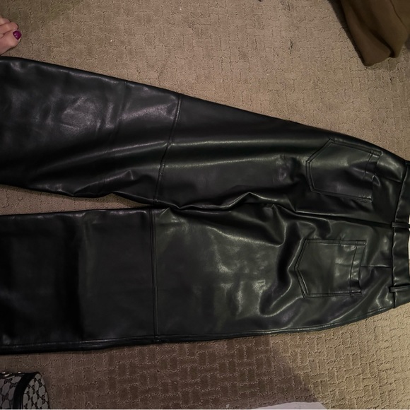 Beautiful pleather pants - Picture 6 of 7